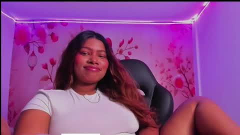 Snapshot of thais_waldrof chatting on November 2025 04:55:01 AM Andreina online show from November 2025 04:55:01 AM