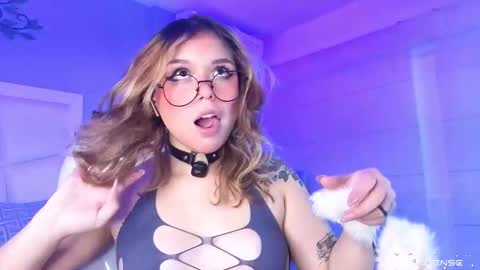 Snapshot of thalia21_ chatting on October 2025 12:35:02 AM Thalia21 online show from October 2025 12:35:02 AM