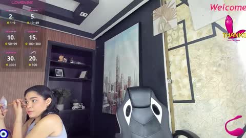 Thalia online show from December 2025 04:28:02 AM