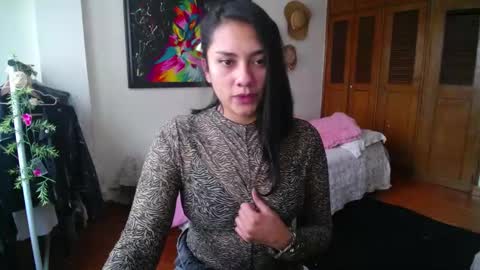    online show from December 2024 08:44:01 PM