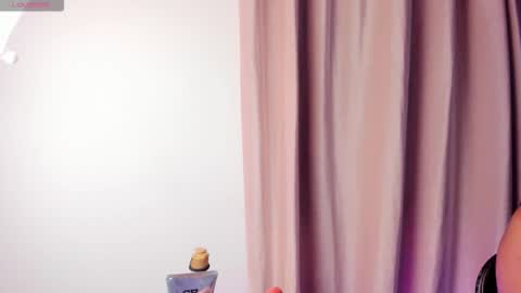 Thalia Rivera online show from November 2025 02:10:01 AM