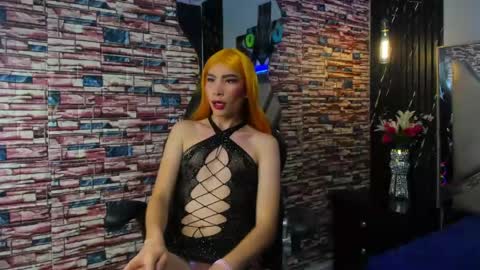 Snapshot of thamara_roberts chatting on May 2026 07:41:01 PM thamara_roberts online show from May 2026 07:41:01 PM