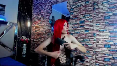 Snapshot of thamara_roberts chatting on May 2026 08:26:01 PM thamara_roberts online show from May 2026 08:26:01 PM