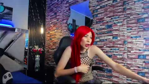 Snapshot of thamara_roberts chatting on May 2026 07:43:02 PM thamara_roberts online show from May 2026 07:43:02 PM