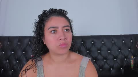 Snapshot of thara_webstter chatting on December 2024 11:44:02 AM thara webstter online show from December 2024 11:44:02 AM