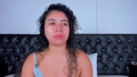 Snapshot of thara_webstter chatting on October 2025 12:03:01 PM thara webstter online show from October 2025 12:03:01 PM