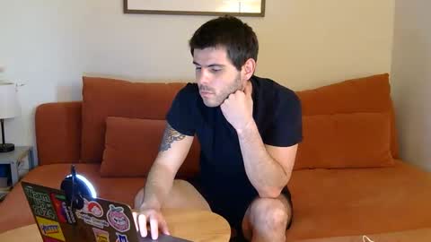 Snapshot of thatfeelsgoood chatting on June 2026 12:05:02 AM thatfeelsgoood online show from June 2026 12:05:02 AM