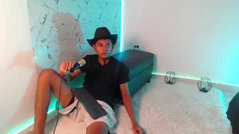 Snapshot of the_crack71 chatting on November 2025 03:16:02 AM Sean OPry online show from November 2025 03:16:02 AM