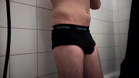 Snapshot of the_delicious_19 chatting on January 2025 06:14:01 PM the_delicious_19 online show from January 2025 06:14:01 PM