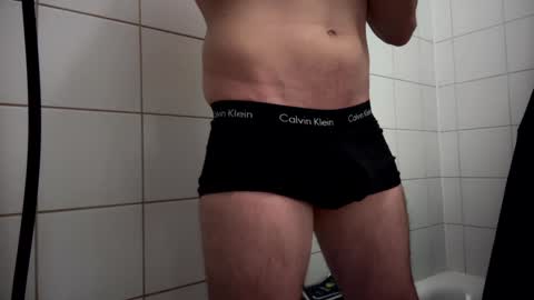 Snapshot of the_delicious_19 chatting on January 2025 07:51:01 PM the_delicious_19 online show from January 2025 07:51:01 PM