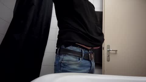 Snapshot of the_delicious_19 chatting on February 2025 04:07:01 AM the_delicious_19 online show from February 2025 04:07:01 AM