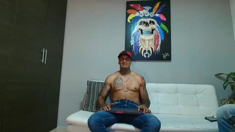 SCOTT  THEO  KAMERON  GENDERSON online show from December 2024 11:39:02 PM