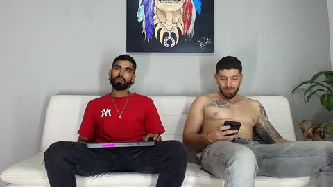 SCOTT  THEO  KAMERON  GENDERSON online show from December 2024 04:47:02 AM