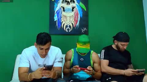 SCOTT  THEO  KAMERON  GENDERSON online show from September 2025 02:35:01 AM