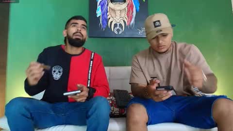 SCOTT  THEO  KAMERON  GENDERSON online show from January 2026 05:05:02 PM