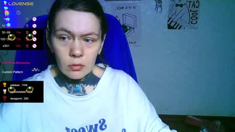 Snapshot of the_ice_owl chatting on December 2025 07:06:02 AM the_ice_owl online show from December 2025 07:06:02 AM