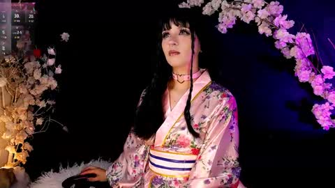 Snapshot of the_kitty_roxy chatting on May 2026 06:43:02 AM ... ... online show from May 2026 06:43:02 AM