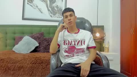   T H E    M A R K   K I N G online show from December 2025 04:55:02 PM