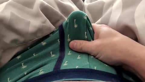 Snapshot of the_one_who_is_small chatting on December 2024 11:39:02 AM TheOne online show from December 2024 11:39:02 AM