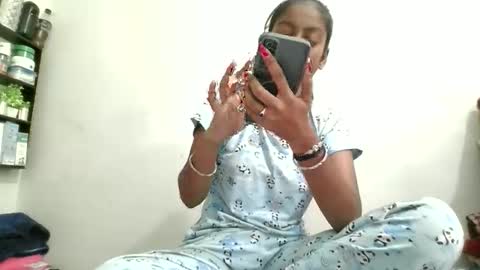 Suzan Sexy online show from October 2025 04:13:01 AM