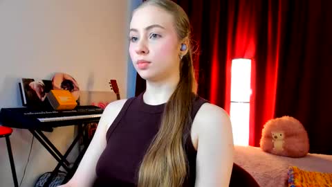 Ally    STREAMING ON TWITCH NOW Check my Twitter for updates online show from November 2025 07:18:02 AM