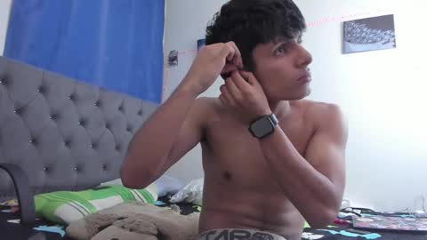 Snapshot of the_weed_guys chatting on December 2024 03:47:02 AM Danny online show from December 2024 03:47:02 AM