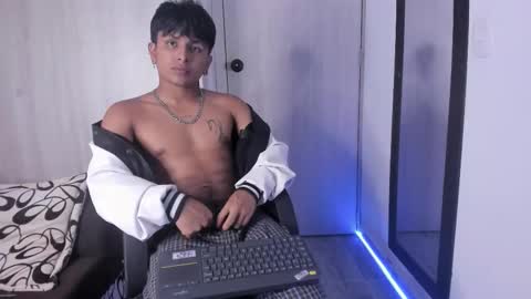 Snapshot of the_weed_guys chatting on September 2025 11:15:02 PM Danny online show from September 2025 11:15:02 PM