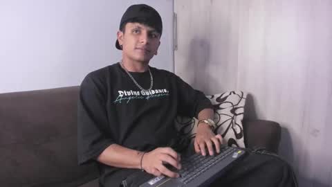 Snapshot of the_weed_guys chatting on September 2025 03:19:02 AM Danny online show from September 2025 03:19:02 AM