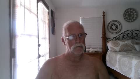 Snapshot of thecooltool_1 chatting on September 2025 07:47:01 PM thecooltool_1 online show from September 2025 07:47:01 PM