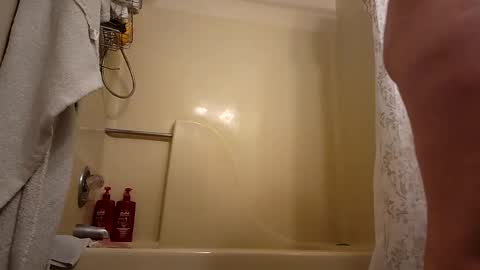 Snapshot of thedancingalien chatting on January 2025 05:10:01 PM Kassandra Grant online show from January 2025 05:10:01 PM