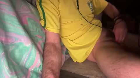 Snapshot of theeonetoremember chatting on February 2025 11:04:01 AM theeonetoremember online show from February 2025 11:04:01 AM