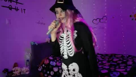 TheFarmergirl online show from November 2025 06:15:02 AM