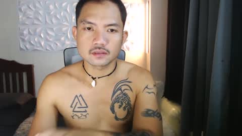 Snapshot of thefriskyasian chatting on December 2024 01:32:02 PM Jaycee online show from December 2024 01:32:02 PM