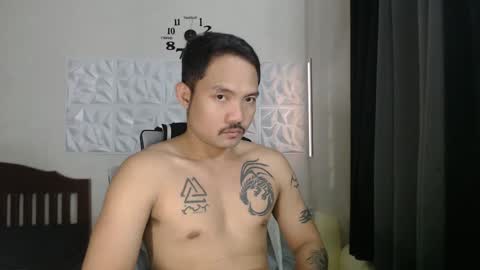 Snapshot of thefriskyasian chatting on December 2024 01:30:02 PM Jaycee online show from December 2024 01:30:02 PM