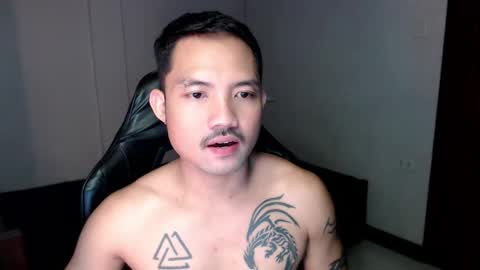 Snapshot of thefriskyasian chatting on January 2025 09:42:02 PM Jaycee online show from January 2025 09:42:02 PM