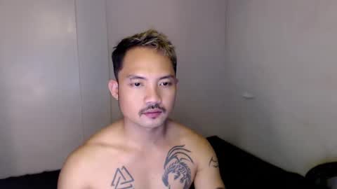 Snapshot of thefriskyasian chatting on January 2025 03:48:01 AM Jaycee online show from January 2025 03:48:01 AM