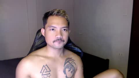 Snapshot of thefriskyasian chatting on January 2025 09:46:01 PM Jaycee online show from January 2025 09:46:01 PM