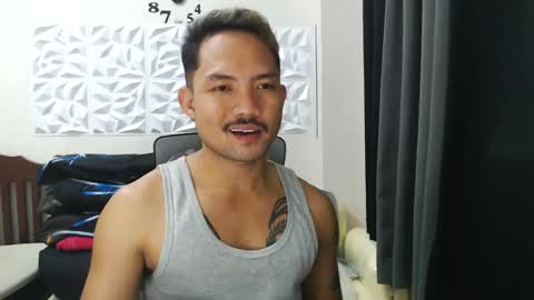 Snapshot of thefriskyasian chatting on February 2025 01:38:01 PM Jaycee online show from February 2025 01:38:01 PM