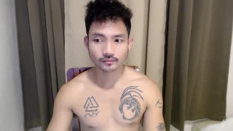 Snapshot of thefriskyasian chatting on September 2025 01:25:02 PM Jaycee online show from September 2025 01:25:02 PM