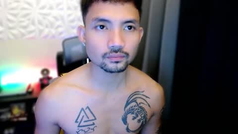 Snapshot of thefriskyasian chatting on October 2025 01:19:01 PM Jaycee online show from October 2025 01:19:01 PM