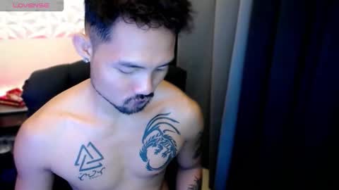 Snapshot of thefriskyasian chatting on October 2025 10:42:01 PM Jaycee online show from October 2025 10:42:01 PM