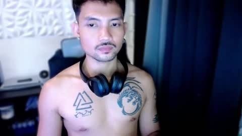 Snapshot of thefriskyasian chatting on November 2025 02:05:02 PM Jaycee online show from November 2025 02:05:02 PM