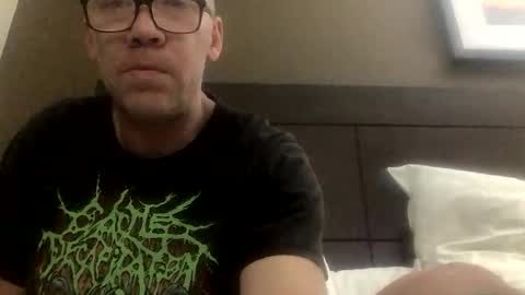 Snapshot of thefunbeandip chatting on December 2025 11:08:02 AM THE DIP online show from December 2025 11:08:02 AM