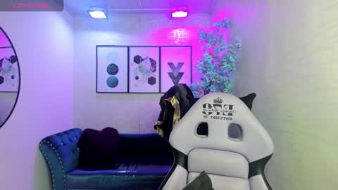 Theia  online show from November 2025 12:30:01 PM