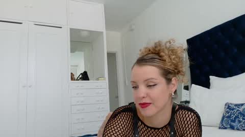 Lily Marie online show from October 2025 07:58:02 PM