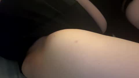 Snapshot of thejesther chatting on October 2025 03:14:01 AM Ava Blue online show from October 2025 03:14:01 AM