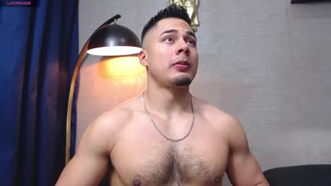 Snapshot of thekingerick chatting on December 2024 02:23:01 AM thekingerick online show from December 2024 02:23:01 AM