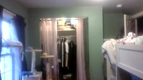 Snapshot of thelittlebambii chatting on February 2025 09:52:01 PM Little Bambii online show from February 2025 09:52:01 PM