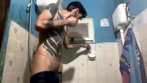 Snapshot of themarttinguyyy chatting on December 2025 09:55:01 PM themarttinguyyy online show from December 2025 09:55:01 PM