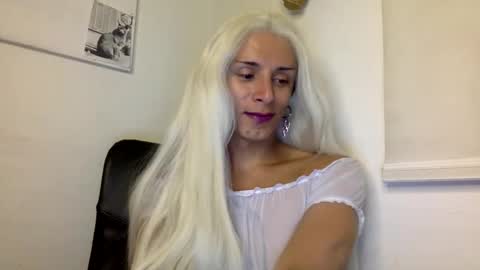 Lucy Lucy online show from December 2024 02:52:01 AM